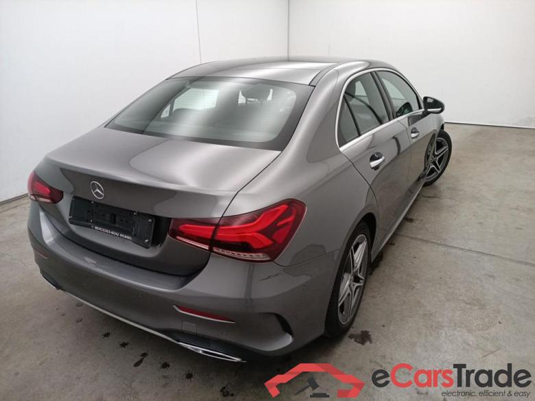 Mercedes-Benz A-Klasse Limousine A 180 d DCT Launch Edition 4d #5