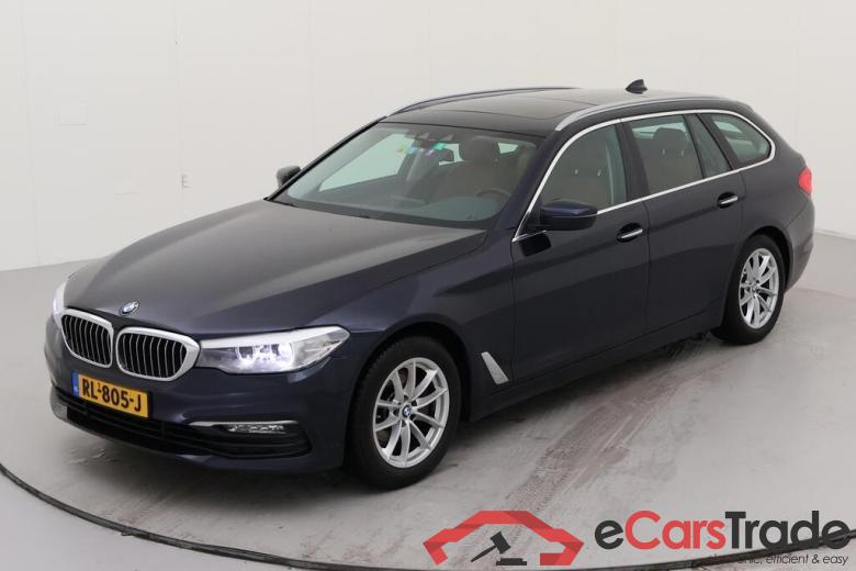 BMW 520i Touring Aut. Pano LED-Xenon Navi Leather KeylessGo Klima PDC ... #1