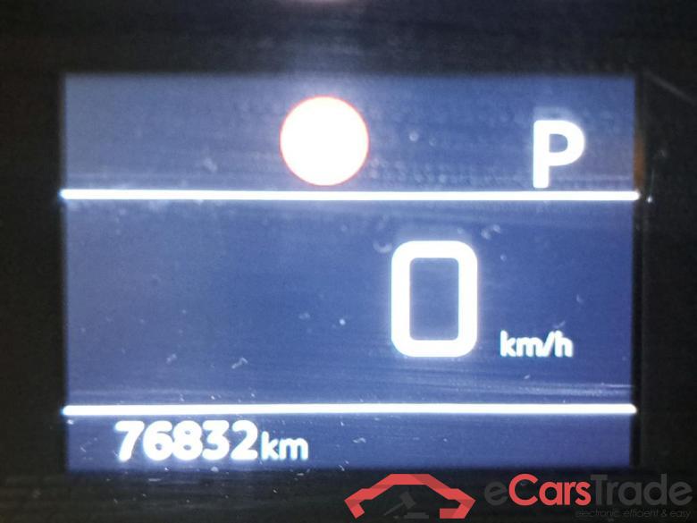 PEUGEOT - PEU 208 1.2 PureTech 100PK EAT8 Allure With Heated Seats & VisioPark I * PETROL * #5