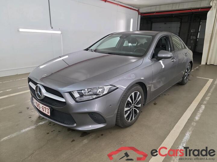 Mercedes A-Klasse Limousine A-Klasse Limousine A 180 Business Solution 100kW/136pk  4D/P Auto-7 #1
