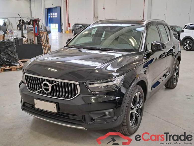 Volvo 218 VOLVO XC40 / 2017 / 5P / SUV T5 PLUG-IN HYBRID AUTO RECHARGE INSCR. #1