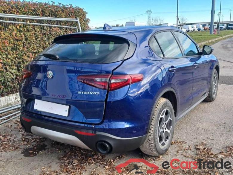 AlfaRomeo 97 ALFA ROMEO STELVIO / 2017 / 5P / SUV 2.2 TD 190 CV SUPER BUSINESS AT8 Q4 #2