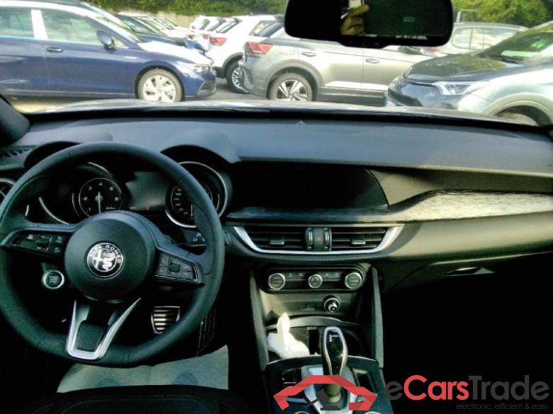 AlfaRomeo 97 ALFA ROMEO STELVIO / 2017 / 5P / SUV 2.2 TD 190 CV SUPER BUSINESS AT8 Q4 #3