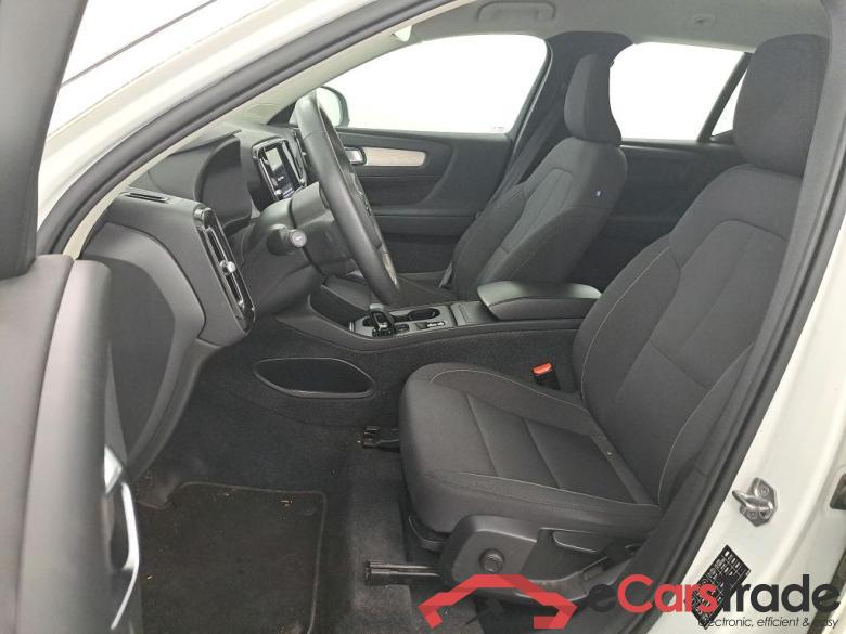 VOLVO XC40 2.0 B4 GEARTRONIC MOMENTUM PRO #5