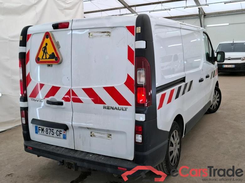 Renault FG GCFL1H1 1000 dCi95 Stop&Start E6 RENAULT Trafic / 2014 / 4P / Fourgon tôlé FG GCFL1H1 1000 dCi95 Stop&Start E6 #3