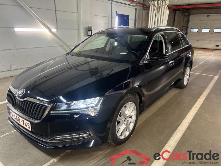 Skoda Superb Combi Superb Combi 2.0 CRTDI DSG7 Style 110kW/150pk  5D/P Auto-7 #1