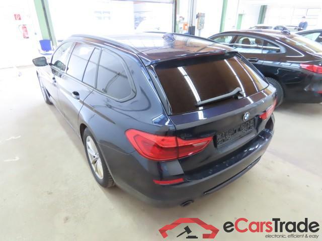 BMW 5-Serie Touring ´16 Baureihe 5 Touring 520 d xDrive Sport Line 2.0 140KW AT8 E6dT #3