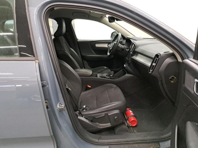 Volvo XC40 1.5 T5 Hybrid 261Hp Momentum Pro Aut. LED-Xenon 1/2 Leather Virtual Navi KeylessGo Klima PDC ... #5
