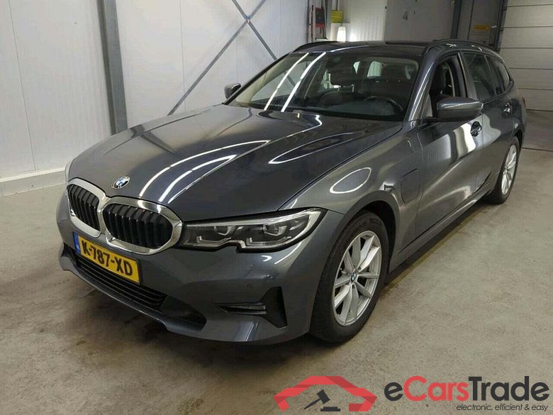 BMW 3-serie Touring 330e Bns Ed.P