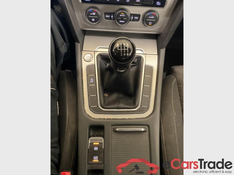 VOLKSWAGEN Passat Passat Comfortline 1.6 TDI BlueMotion Technology 88 kW (120 ch) 6 vitesses manuel #4