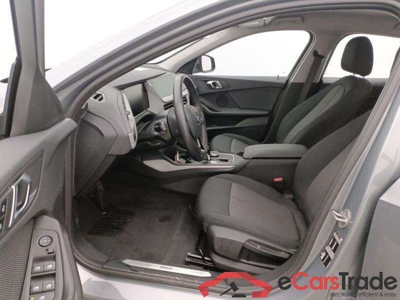 BMW 1 HATCH DIESEL - 2019 118 dA 150hp (EU6AP) 5d #6
