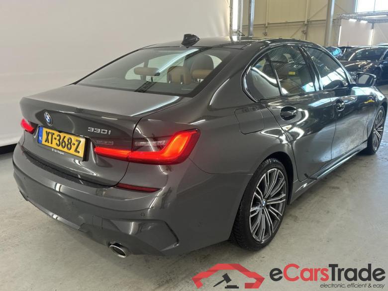 BMW 3 Serie Sedan '18 BMW 3 Serie Sedan 330iA High Executive Edition M Sport 4d #2