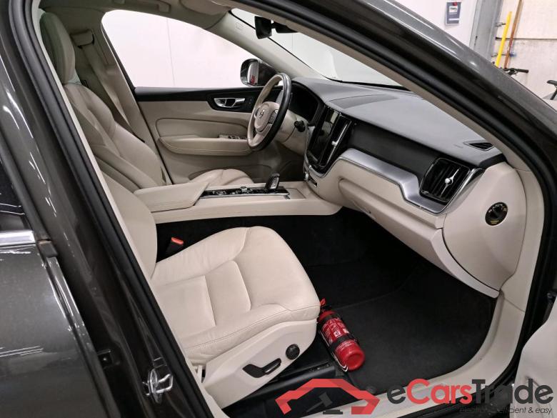 VOLVO - VOL XC60 T6 Recharge 341PK Geartronic Inscription Expr. With Moritz Leather Seats & Park Assist Pack & Semi Auto Foldable Trailer Hook  * HYBRID * #3