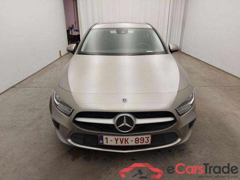 Mercedes-Benz A-Klasse Limousine A 180d Business Solution 4d #1