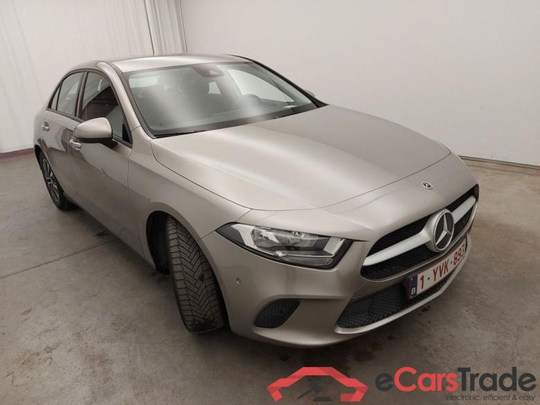 Mercedes-Benz A-Klasse Limousine A 180d Business Solution 4d #2