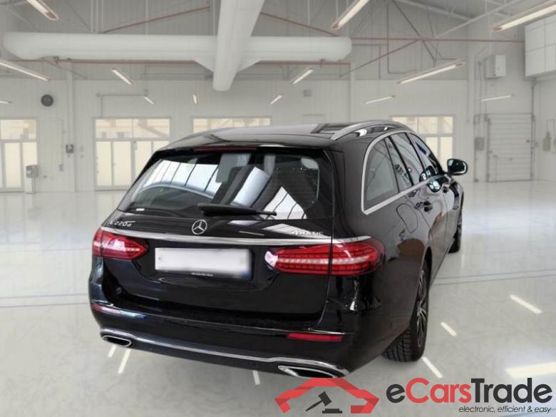 Mercedes 26 MERCEDES-BENZ CLASSE E / 2020 / 5P / STATION WAGON E220D 4MATIC BUSINESS SPORT #2