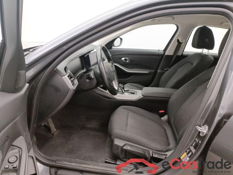 BMW 3 Reeks Berline 330e (135 kW) 4d #6