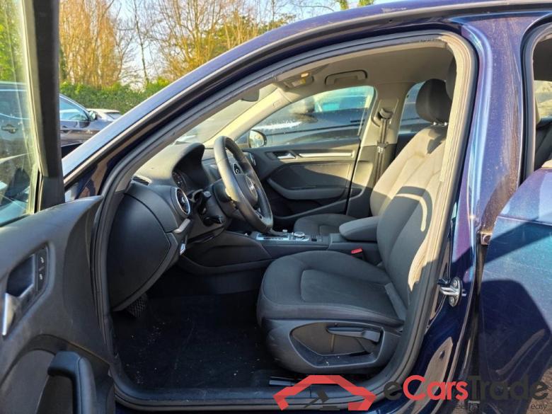 Audi A3 Sportback 1.6 TDi 85kW 5d !! Damaged car !! 64 #6
