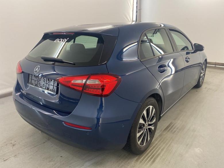 Mercedes A 180d Navi KeylessGo Camera Klima PDC ... #3