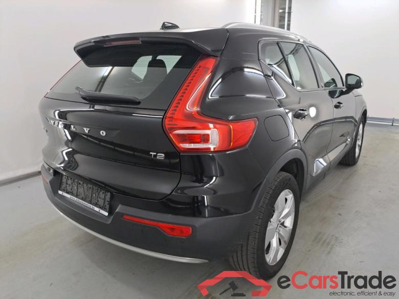 VOLVO XC40 1.5 T2 MOMENTUM PRO #4
