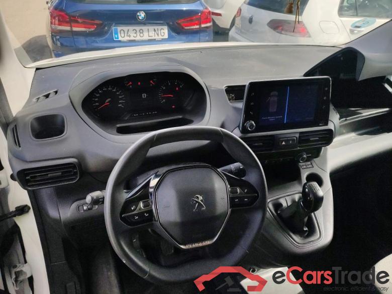 Peugeot Premium Standard 600kg BlueHDi 73kW (AC) PEUGEOT Partner / 2018 / 4P / furgón derivado de turismo Premium Standard 600kg BlueHDi 73kW (AC) #3