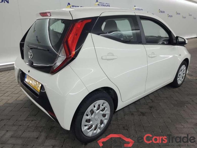 TOYOTA Aygo 1.0 VVT-i x-play 5D 53kW #3