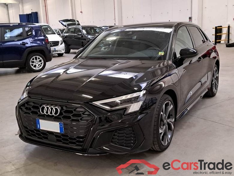 Audi 45 AUDI A3 / 2020 / 5P / BERLINA 45 TFSI E S TRONIC S LINE EDITION S.BACK