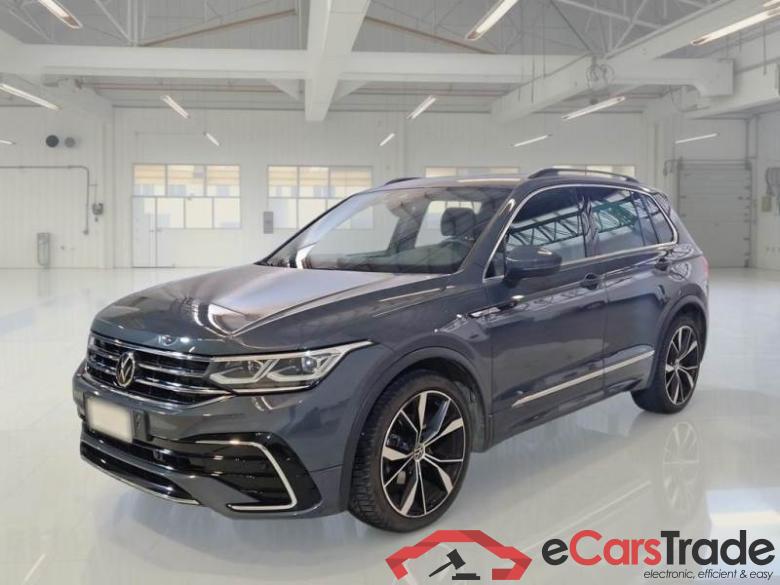 Volkswagen 10 VOLKSWAGEN TIGUAN / 2020 / 5P / SUV 2.0 TDI SCR 110KW R-LINE DSG 4MOTION #1