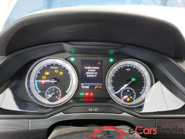 Skoda 1.4 TSI PHEV 218ch DSG6 Business Superb Berline Business iV 1.4 TSI Hybrid 215CV BVA6 E6dT #6