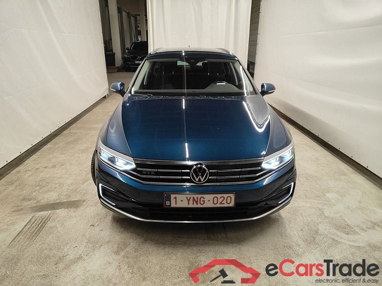 Volkswagen Passat Variant 1.4 TSI DSG6 GTE Business 5d #1