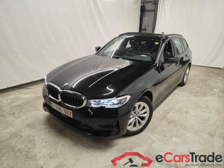 BMW 3 Reeks Touring 330e xDrive (215 kW) 5d #4