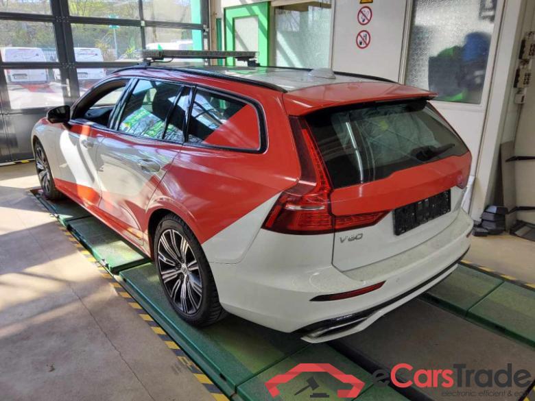 Volvo V60 Kombi (2018->) DE - Kb5 T8 Twin Engine AWD EU6d-T, R Design (EURO 6d-TEMP)(OPF), 2018 - 2020 #4