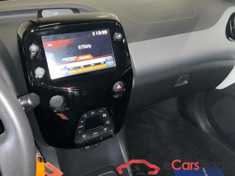 PEUGEOT 108 1.0 e-VTi Allure #5