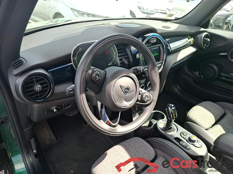 Mini Cooper SE Finition Greenwich 184 ch BVA MINI Mini / 2014 / 3P / Berline Cooper SE Finition Greenwich 184 ch BVA #5
