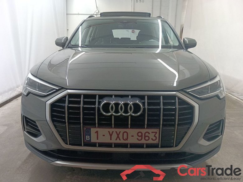 Audi Q3 35 TDI S tronic Advanced Business Editio 5d