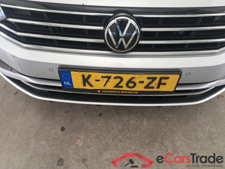Volkswagen Passat Limousine '14 Volkswagen Passat 1.5 TSI 7-DSG Business 4d #5