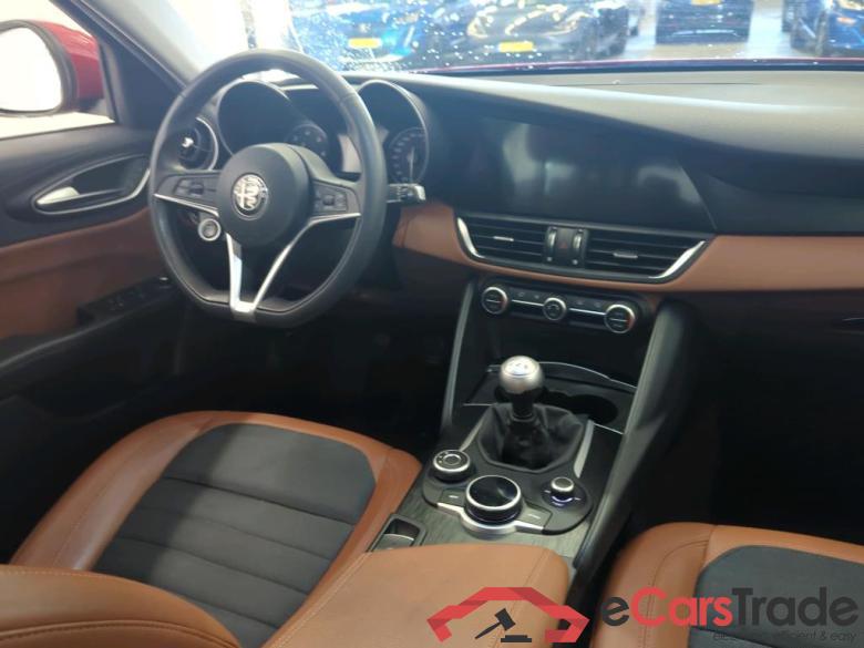 Alfa Romeo Giulia 2.2d Super Navi Leather KeylessGo Klima ... #5