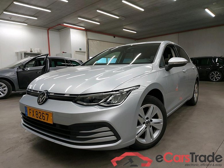 VOLKSWAGEN - VW  GOLF TSI 110PK Life & Nav Discover Media & Climatronic & Light & View Pack  * PETROL * #1