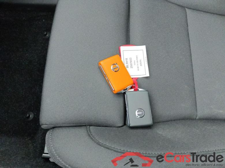 VOLVO XC40 1.5 T4 PHEV 129 Inscription Expression 5d #4