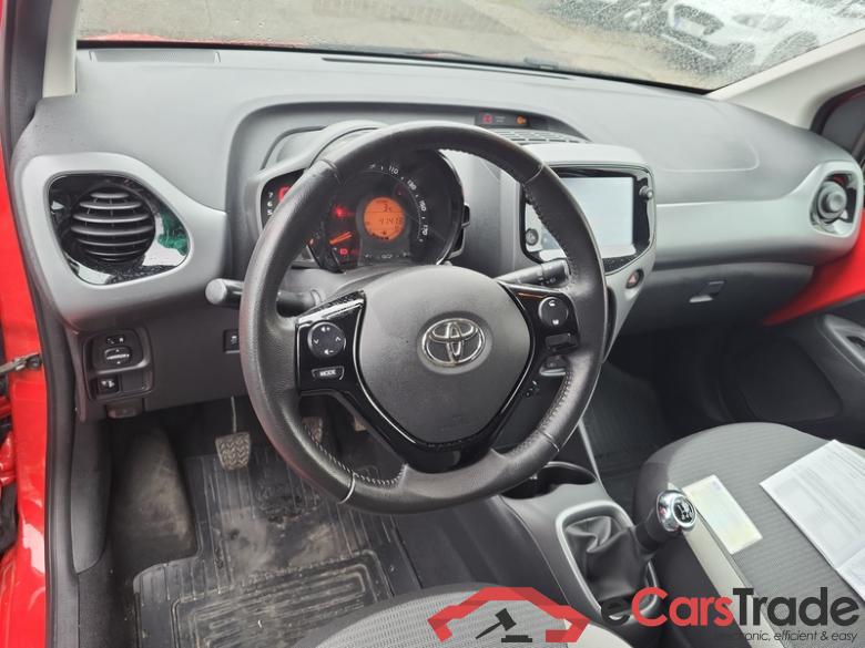 Toyota  Aygo X (12.2021->) Aygo 1.0 VVT-i x-play 5d #5