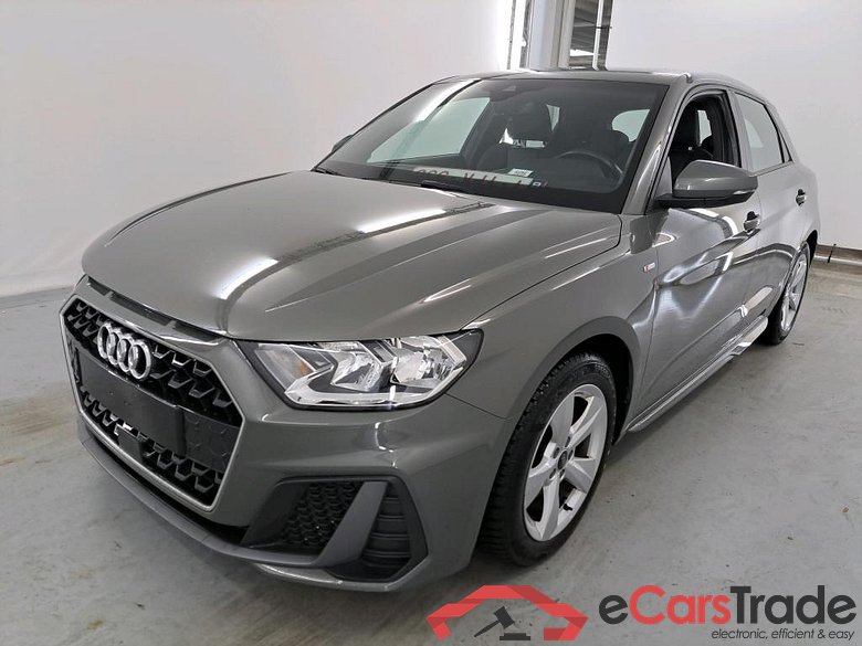 AUDI A1 SPORTBACK 1.0 30 TFSI S TRONIC S LINE Business S line interior Trunk module