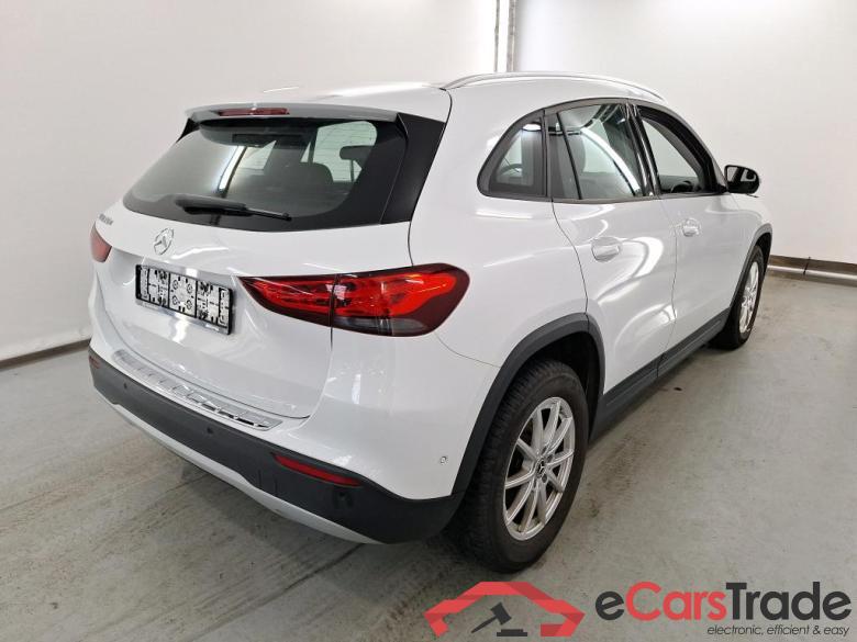 MERCEDES-BENZ GLA 2.0 GLA 180 D DCT Business Solution Essential Plus #4