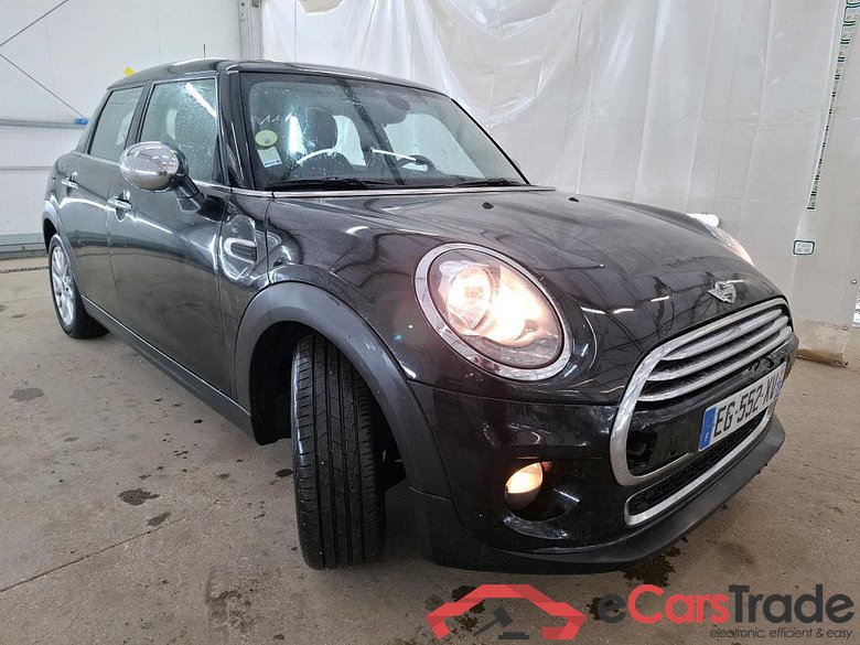 Mini Cooper D Finition Chili 116 ch MINI Mini 5p Berline Cooper D Finition Chili 116 ch #4