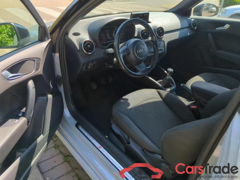 Audi A1 1.0 TFSI S-Line Ext. Display Klima ... #5