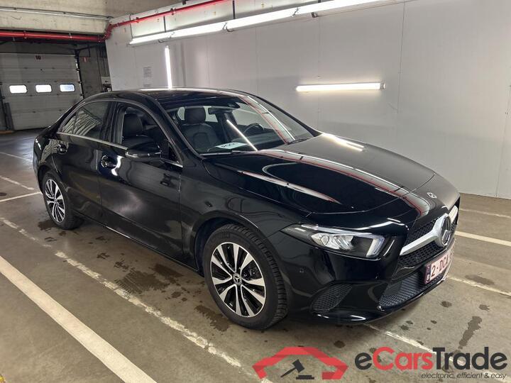 Mercedes A-Klasse Limousine A-Klasse Limousine A 250 e Business Line (PHEV) 160kW/218pk  4D/P Auto-7 #2