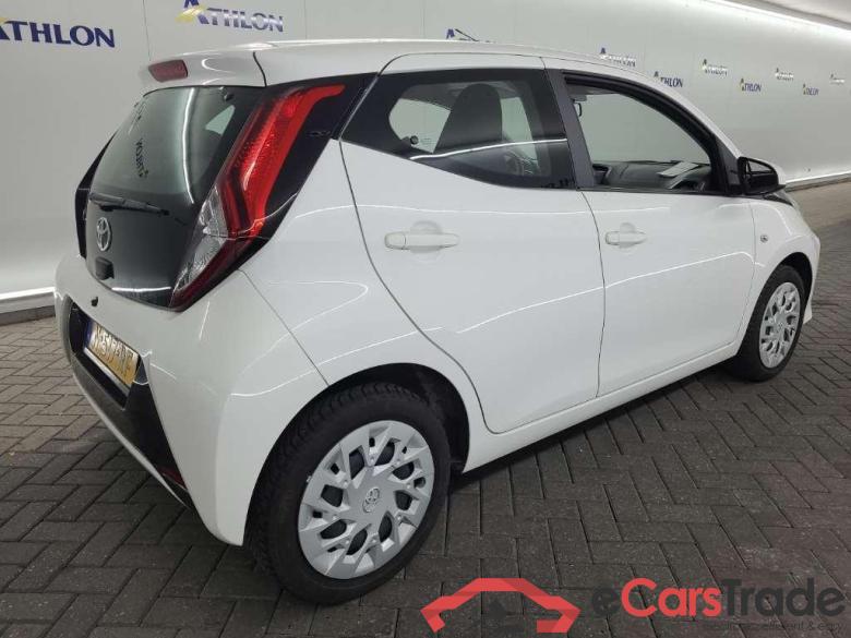 TOYOTA Aygo 1.0 VVT-i x-play 5D 53kW #3