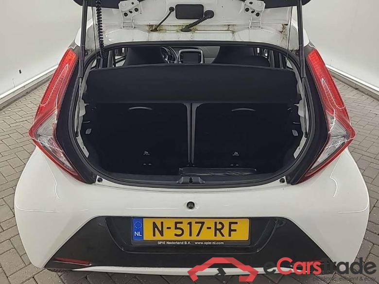 TOYOTA Aygo 1.0 VVT-i x-play 5D 53kW #5