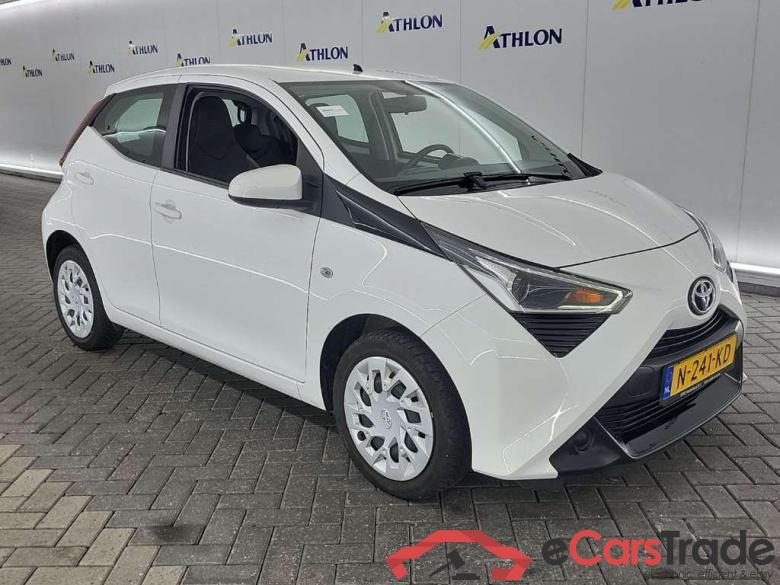 TOYOTA Aygo 1.0 VVT-i x-play 5D 53kW #2