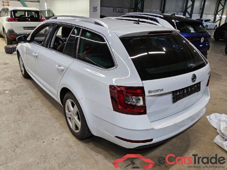Skoda Octavia Combi - alt Octavia Combi Premium Edition 2.0 TDI 110KW AT7 E6dT #3