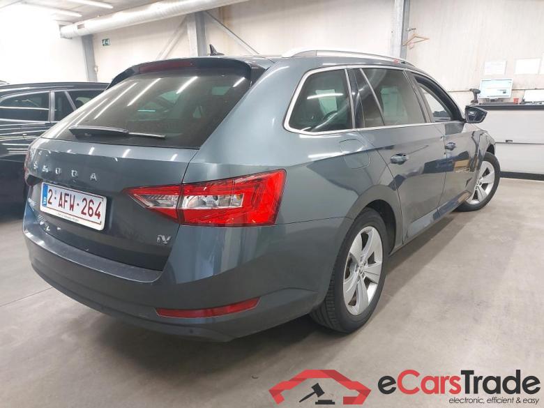 SKODA - SKO SUPERB COMBI 1.4 TSI iV 218PK DSG6 Clever Pack Safety & Lane & Side Assist & Removable Trailer Hook  * HYBRID * #2